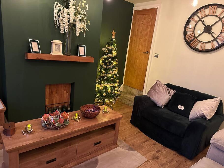 Quaint 1 Bedroom Cottage In Pudsey, Leeds Exterior foto